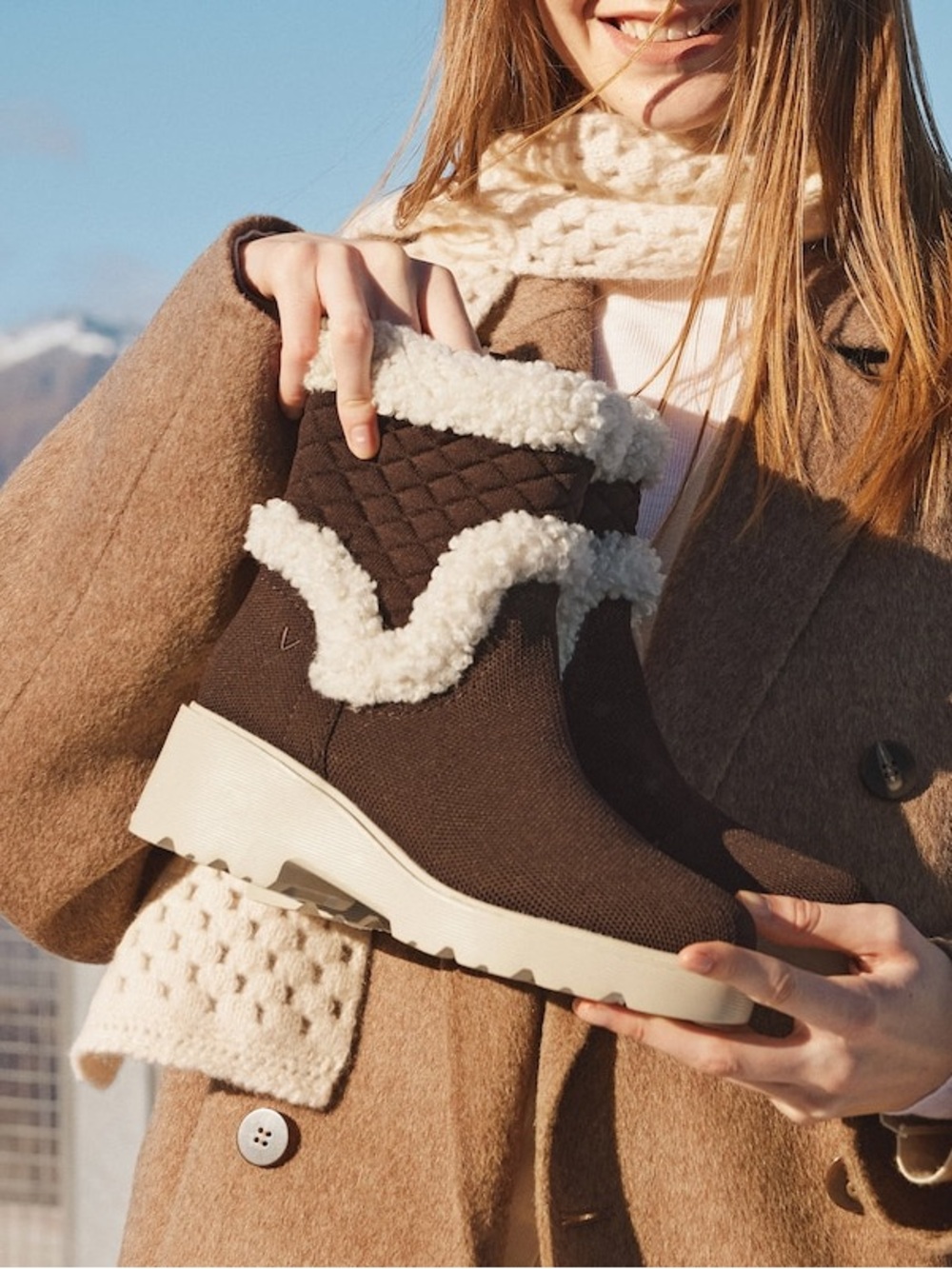 Vivaia Emilia Fluffy Round Toe Chunky Wedge Boots Chocolate Brown Size 40/ US‎ 9